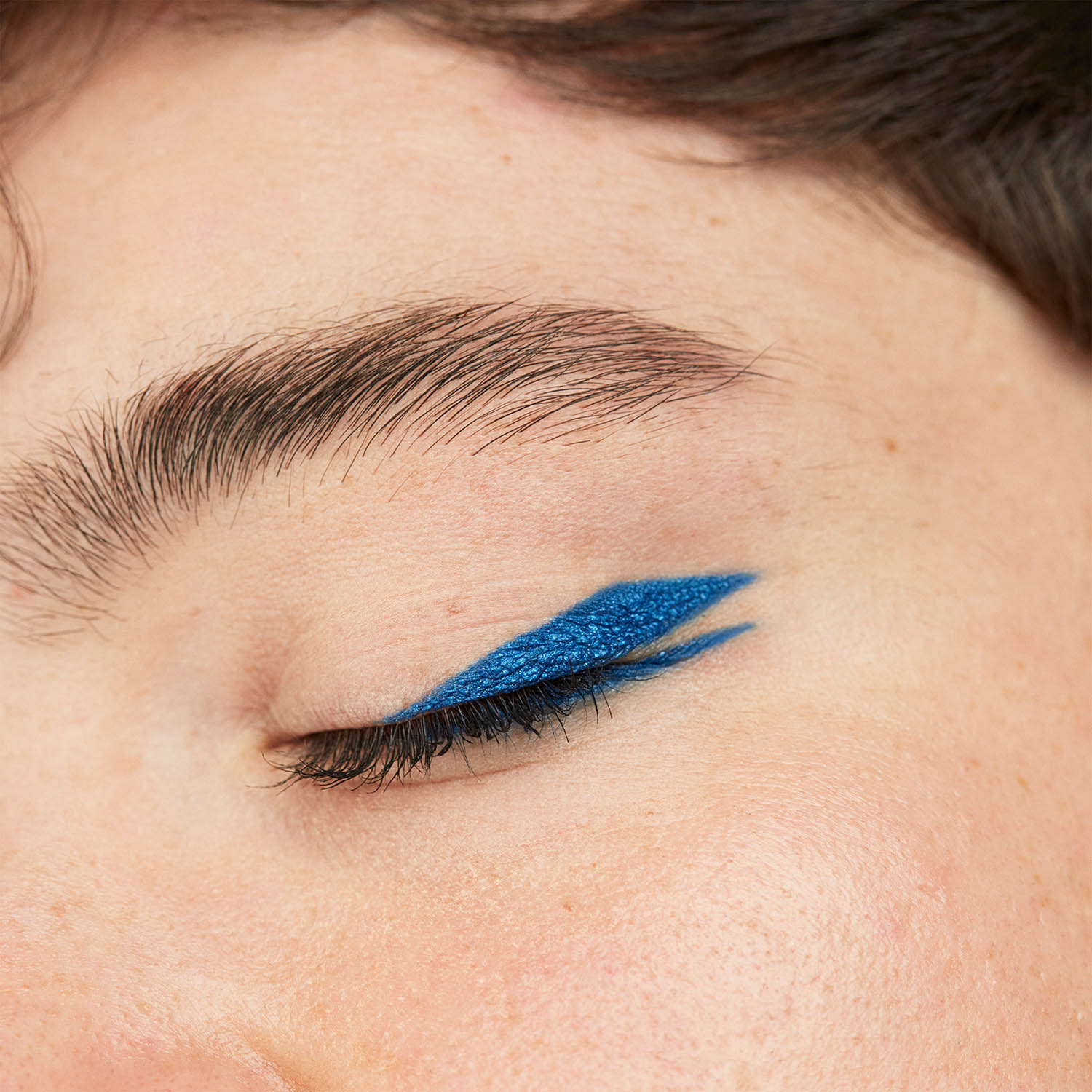THE 24H EYE STICK (SOMBRA DE OJOS EN BARRA)